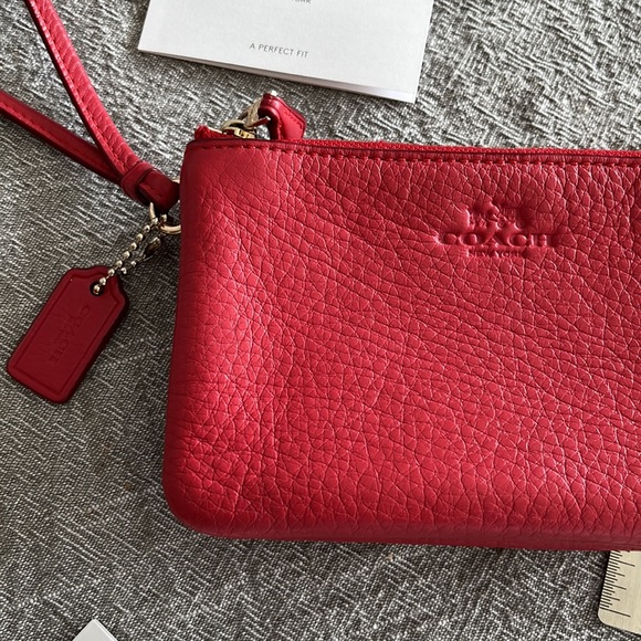 Coach red leather double zipper wristlet - Picture 6 of 6